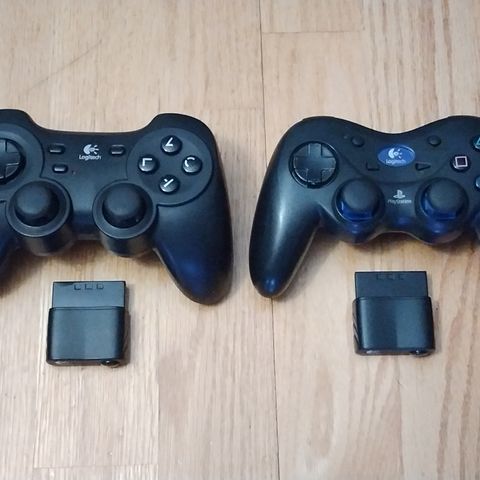 4 Trådløse PlayStation 1 kontrollere