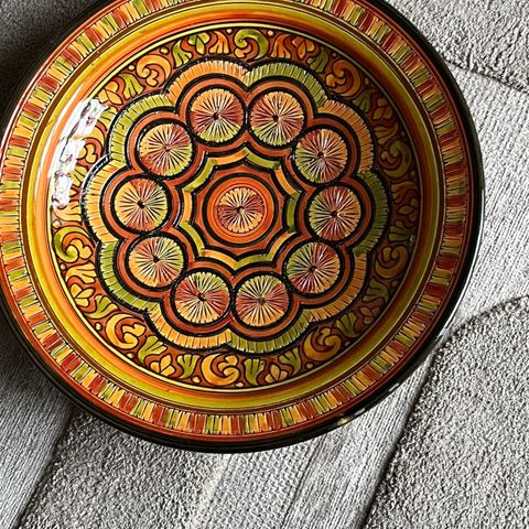 Marokkansk keramikkfat