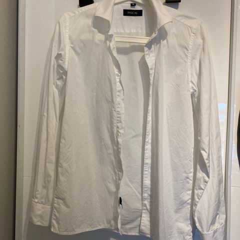 Hvit penskjorte fra Pascal