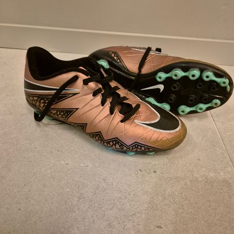 Nike jr fotballsko str 37,5