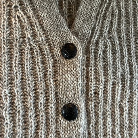 Agnete cardigan fra Petiteknit str S