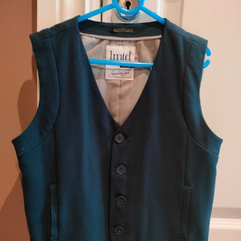 Dressbukse og vest fra lmtd/NameIt