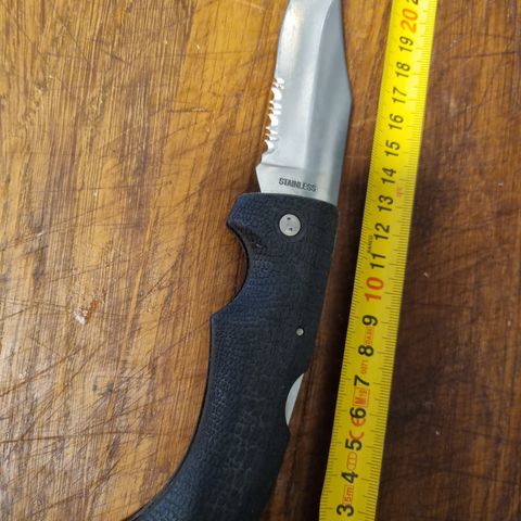 Lommekniv 22 cm.