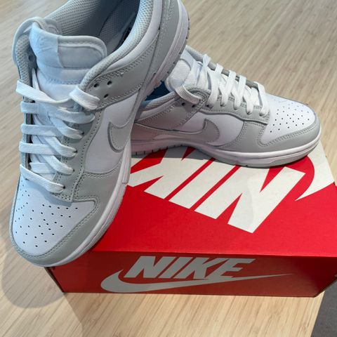 Nike dunk low fog grey