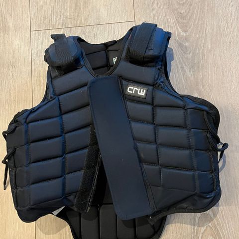 CRW Ridevest str.8