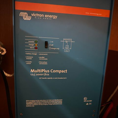 Victron Multiplus Compact Inverter / lader 12/2000/80