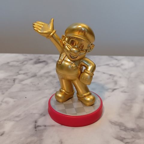 Mario Gold Amiibo (Super Mario Bros Series)
