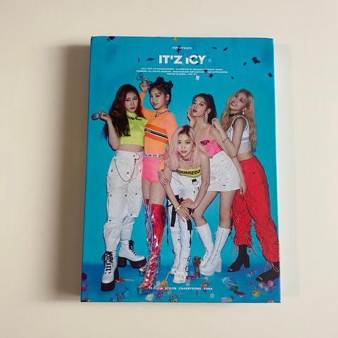 ITZY it’z icy kpop album