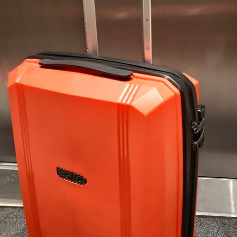 Ny koffert Epic Airwave Neo Hard kabin Koffert 55 cm, 37 Liter Star Red
