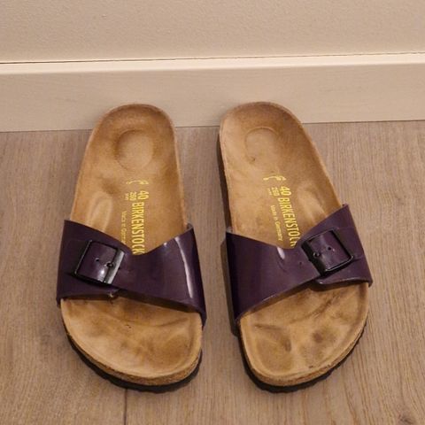 Lilla Birkenstock sandaler str 40- svært lite brukt