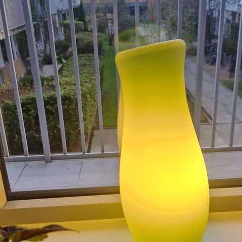 Grønn retro Ikea lampe til salgs