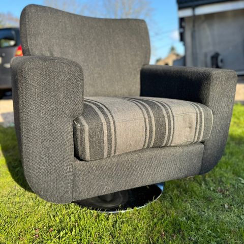 Svingbar god sofa stol