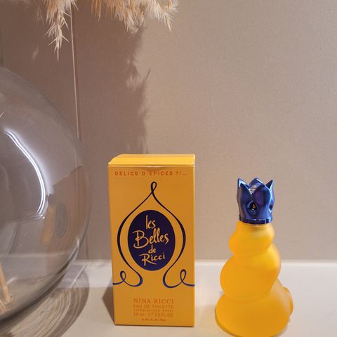 Sjelden vintage parfyme, Delices d'epices Nina Ricci edt