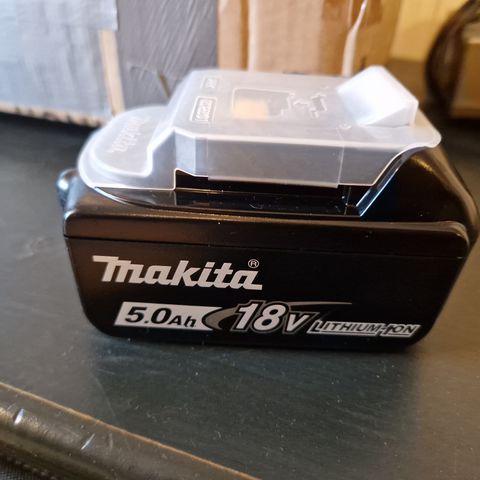 Nytt Makita 18v 5ah batteri