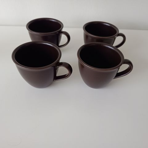 Fire retro Høganes kopper i keramikk
