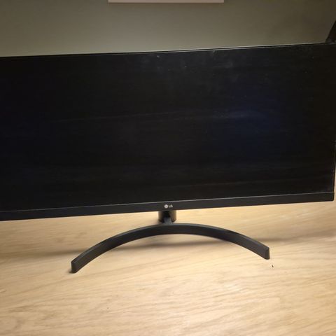 LG 29WL500-B 29"