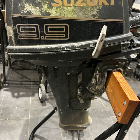 suzuki 9.9 DT selges i deler