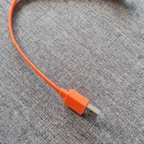 JBL USB Type-C ladekabel for Charge 4 /Pulse 4 /FLIP5

Og mm