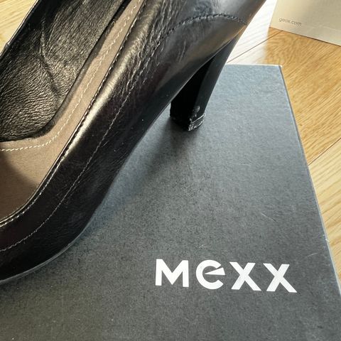 Mexx pumps/ Str 37