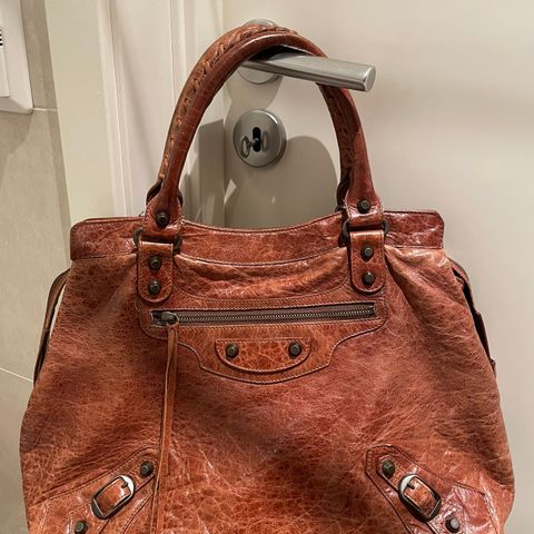 Balenciaga city veske camelfarget