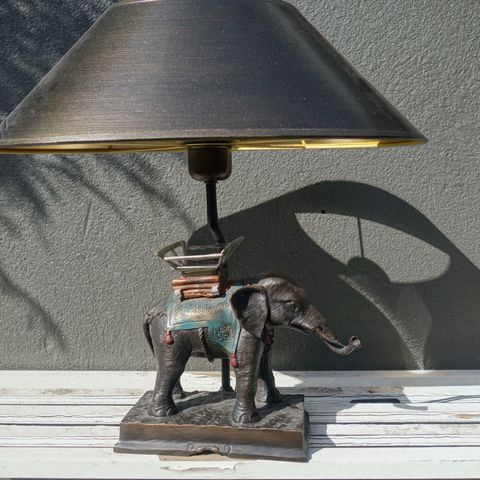 Bord Elefant lampe