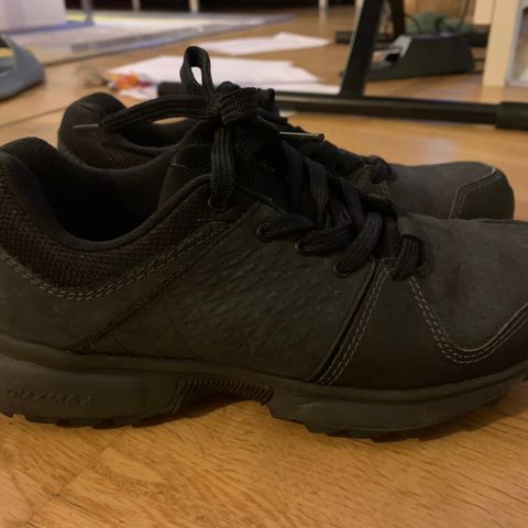 Reebok løp/ joggingssko 38,5 Skinn