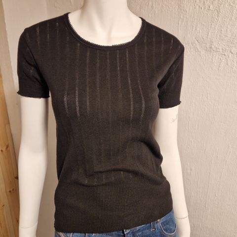 Filippa K T-shirt svart S