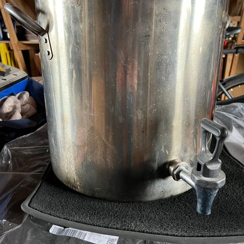 vannvarmer for hytte (ovn/gass). 20 liter