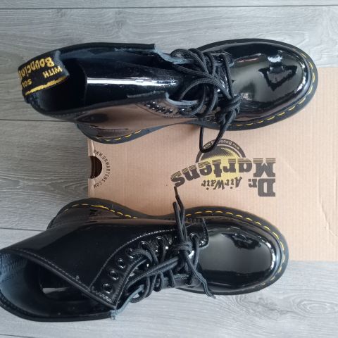 Dr. Martens Ubrukte.