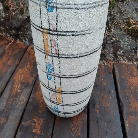 Gammel urne, 40 cm høy