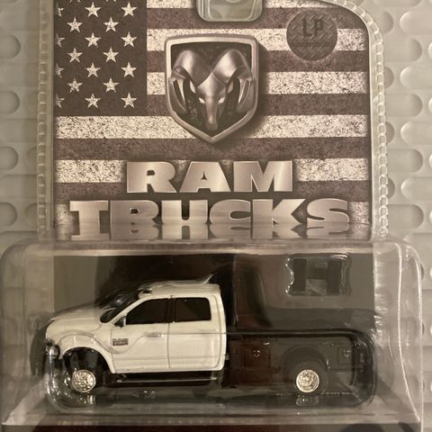 2017 Ram 3500 Flatbed Greenlight 1:64