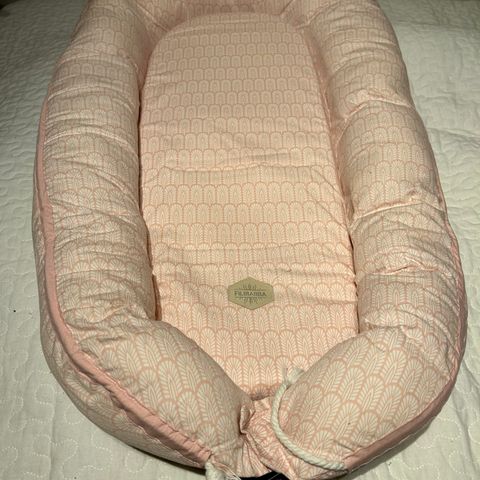 Baby nest  Rosa