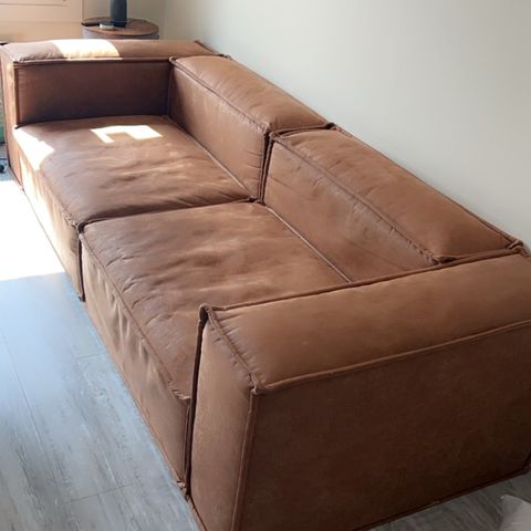 Box skinn sofa
