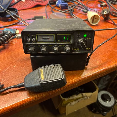Comax FM-4 walkie talkie