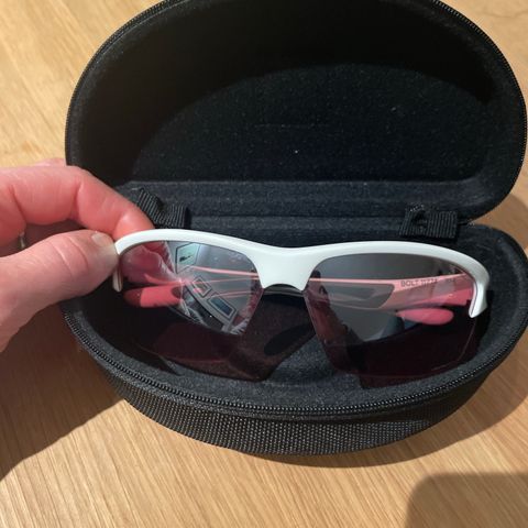 Solbriller/ sportsbriller fra Bollé, modell Bolt, ny