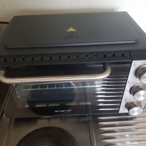 Electric oven