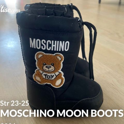 Moschino moon boots