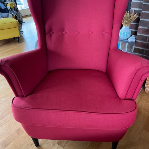 Rød Strandmon Ikea stol