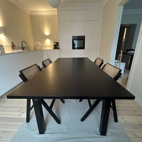 Godt brukt spisebord / Laneberg Ikea 80x130 (80x190)