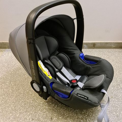 Pent brukt Britax Römer Baby Safe i-Size uten base