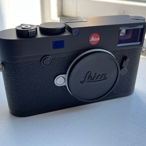 Leica M10