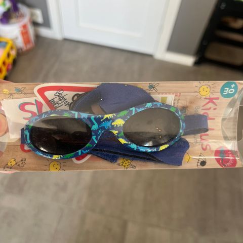 Kiddus solbrille 0-2 år