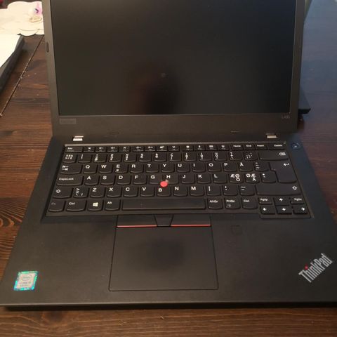 Pent brukt Lenovo ThinkPad L490 selges