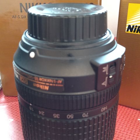 Nikon Objektiv 18-140 mm f/3.5-4.5G ED