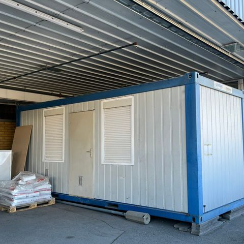 Flott helårs isolert kontorinnredet kontainer med oppvarming og AC