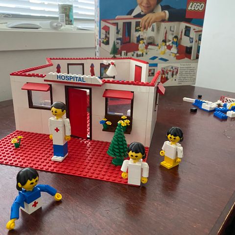 LEGO sett 231 hospital (sykehus) fra 1978
