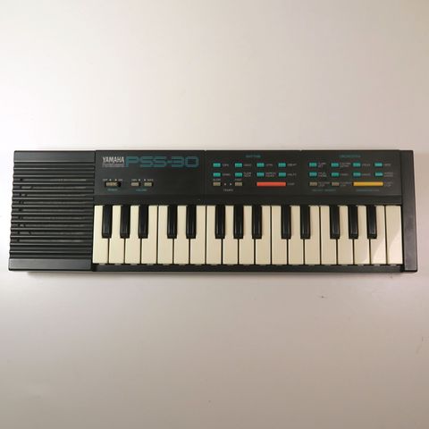 Yamaha PSS-30 Keyboard