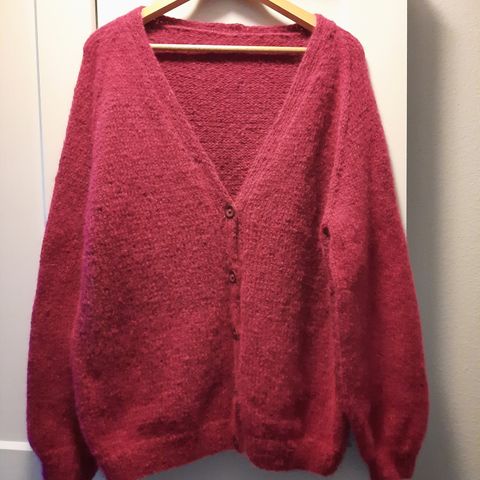 Ny strikket jakke i Kos fra Sandnes garn