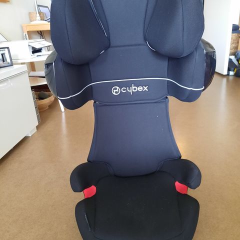 Cybex bilstol med ISOFIX til barn som veier mellom 15-35 kg