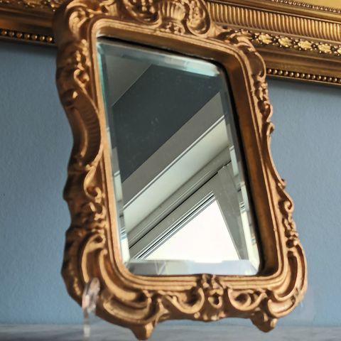 Gammelt speil